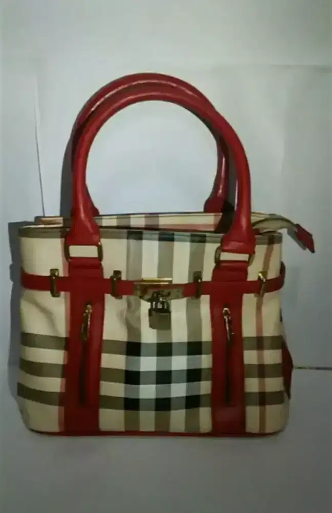 Tote Bag
BURBERRY