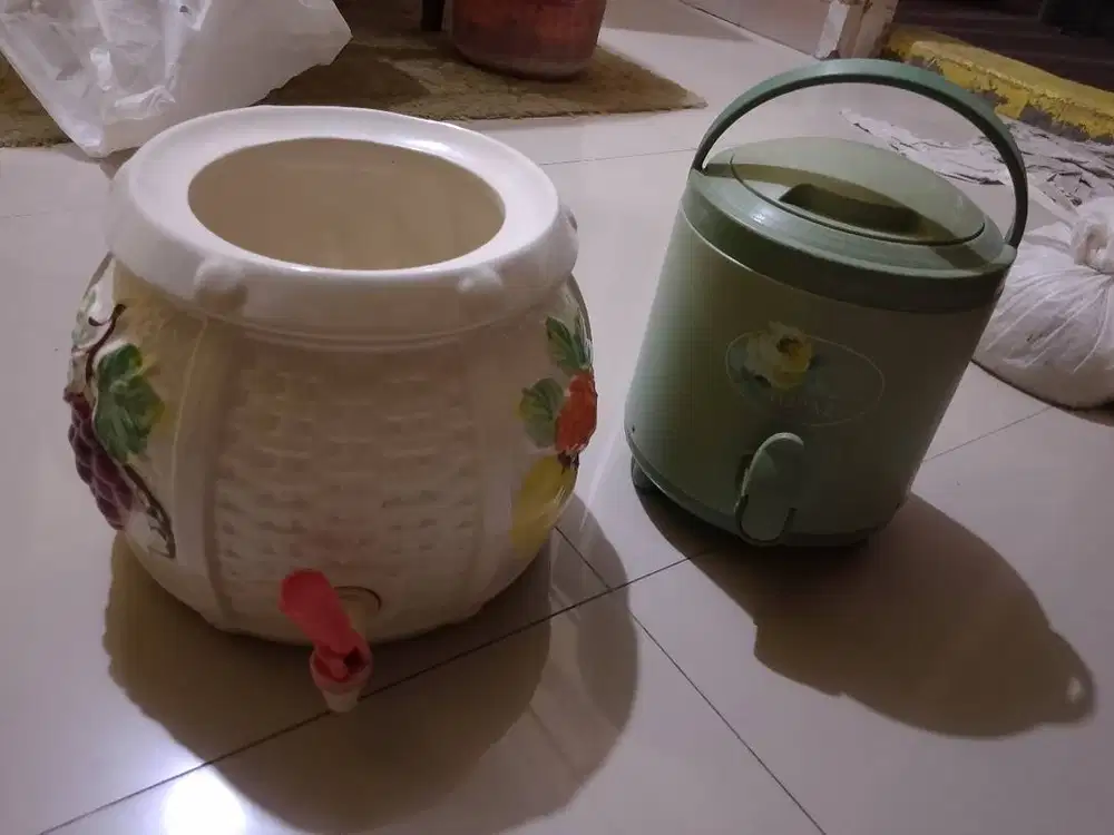 Guci Galon Keramik dan Thermos Lion Star