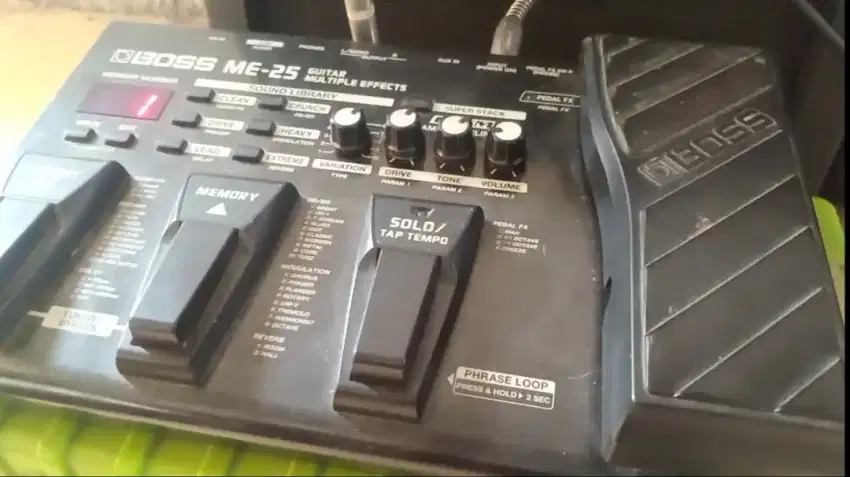 Jual Multy Efek Gitar BOSS ME25