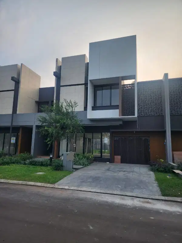 Rumah Mewah Cluster Eldora Suvarna Sutera Cikupa Tangerang