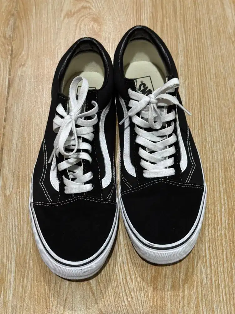 ORIGINAL STORE! Sepatu Vans Old Skool size 44