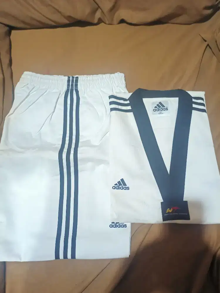 Dobok Taekwondo Adidas Adi Super Master II