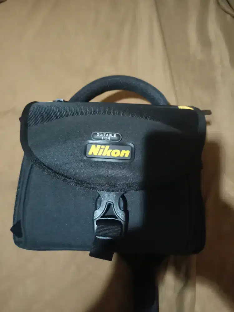 Tas kamera Nikon second