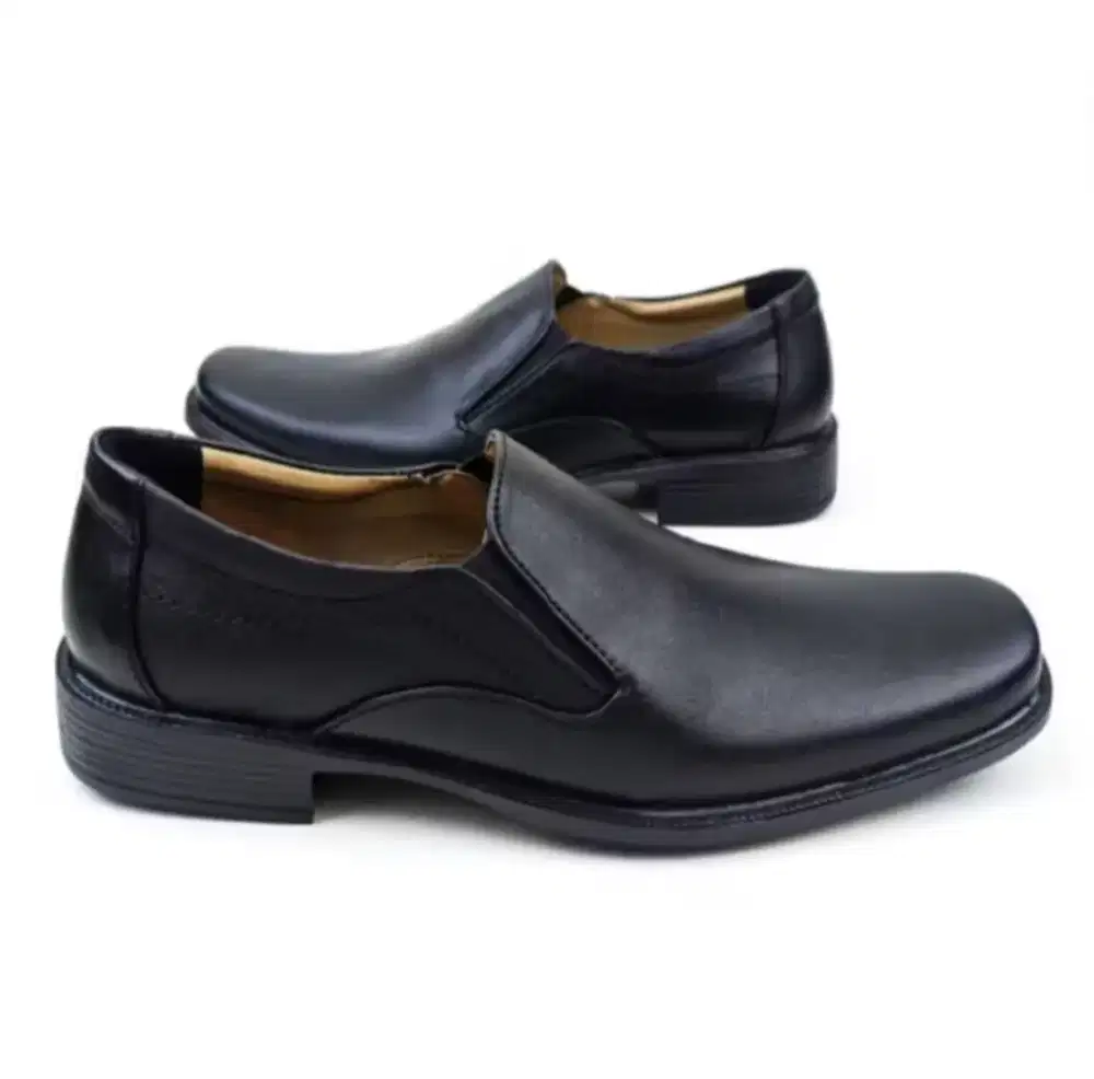 Sepatu pantopel kulit asli pria