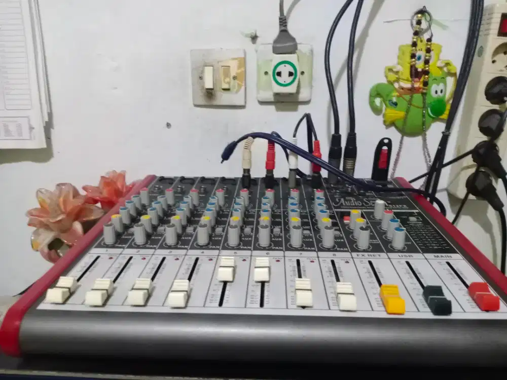 Mikser audio seven