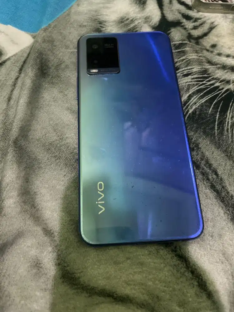 Vivo y21 ram 4 warna biru