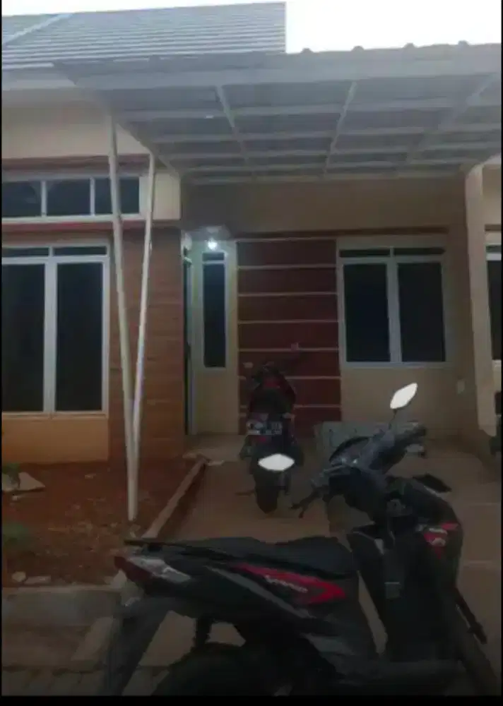 Di Sewakan 1 unit Rumah