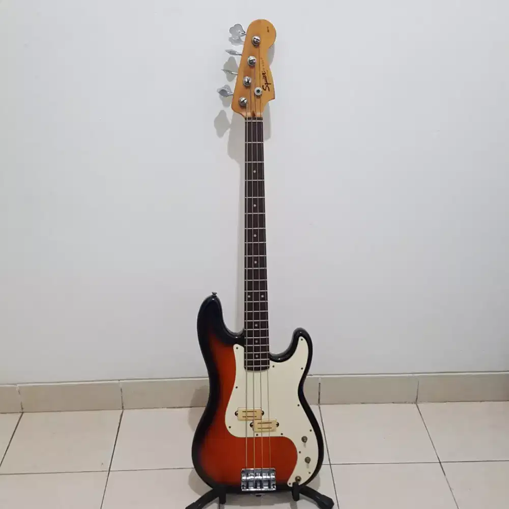 Bass Squier P-bass Affinity