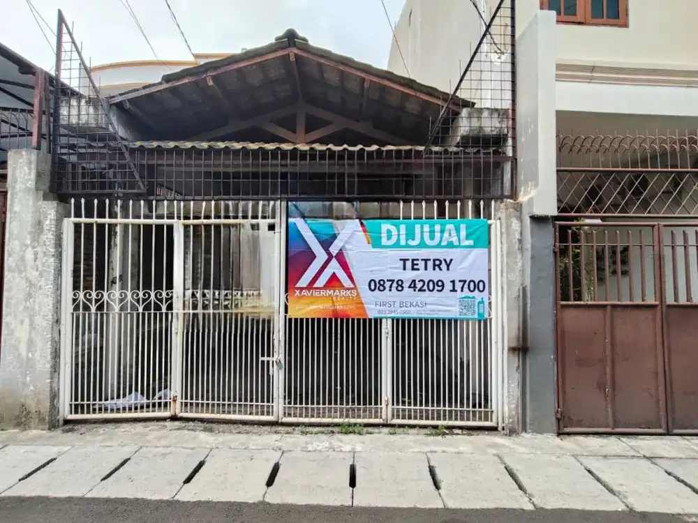 Gunung Sahari. Jual cepat, rumah tua hitung tanah saja. Cocok utk kos