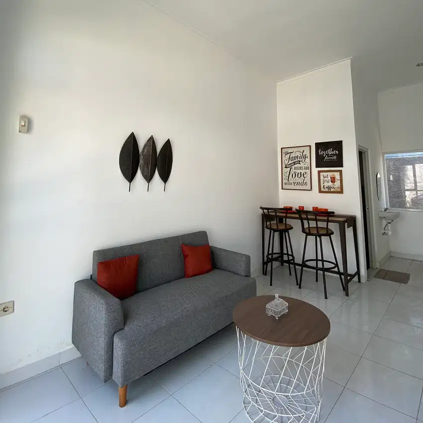 Rumah dengan Tanah Luas Full Furnish di Bukit Golf Riverside