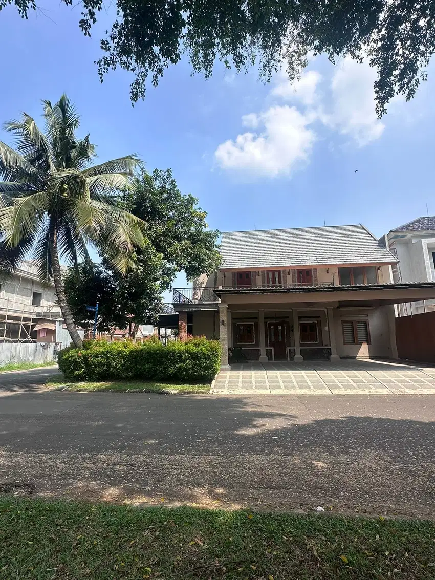 Dijual Rumah Hoek 2 Lantai di Sutera Kirana
