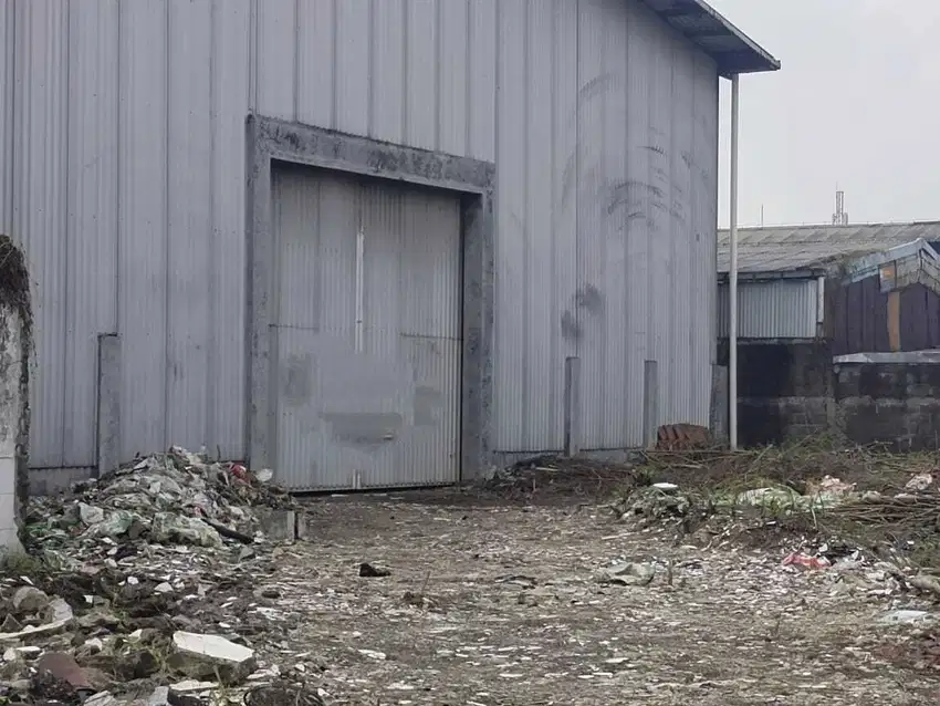 Dijual Gudang jln Iman Bonjol Karawaci Tangerang