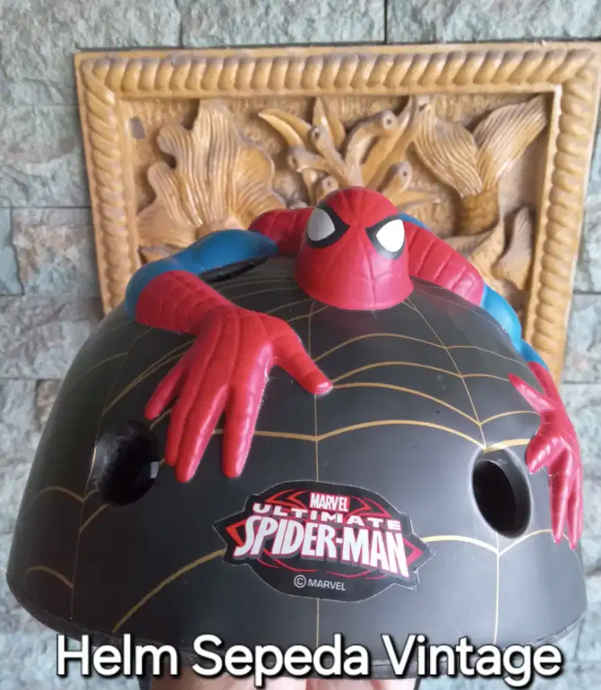 Helm Vintage Spiderman