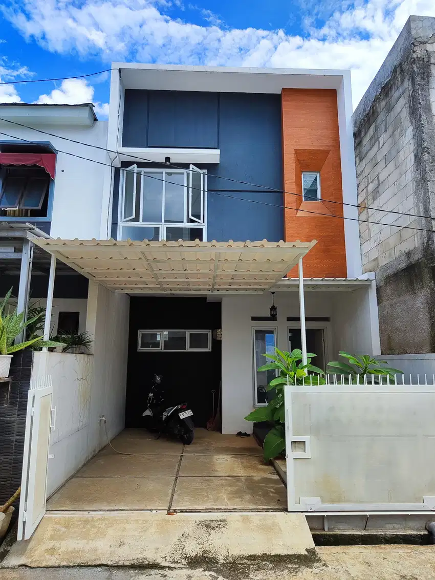 Rumah 2 Lantai Bagus Murah Bebas Banjir di Jatimakmur Pondokgede