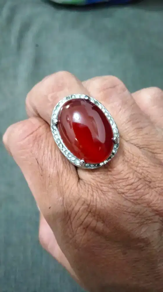 Batu cincin Sulaiman madu ajib