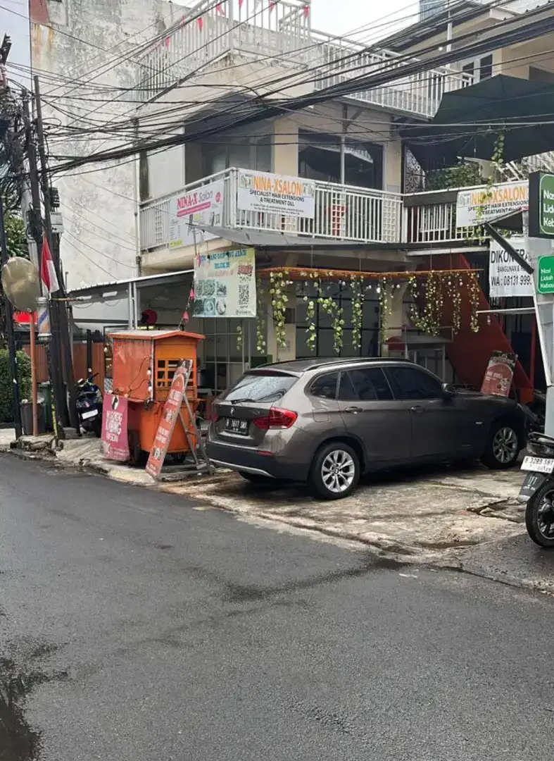 Dikontrakan tempat di Blok M murah, lokasi strategis pinggir jalan