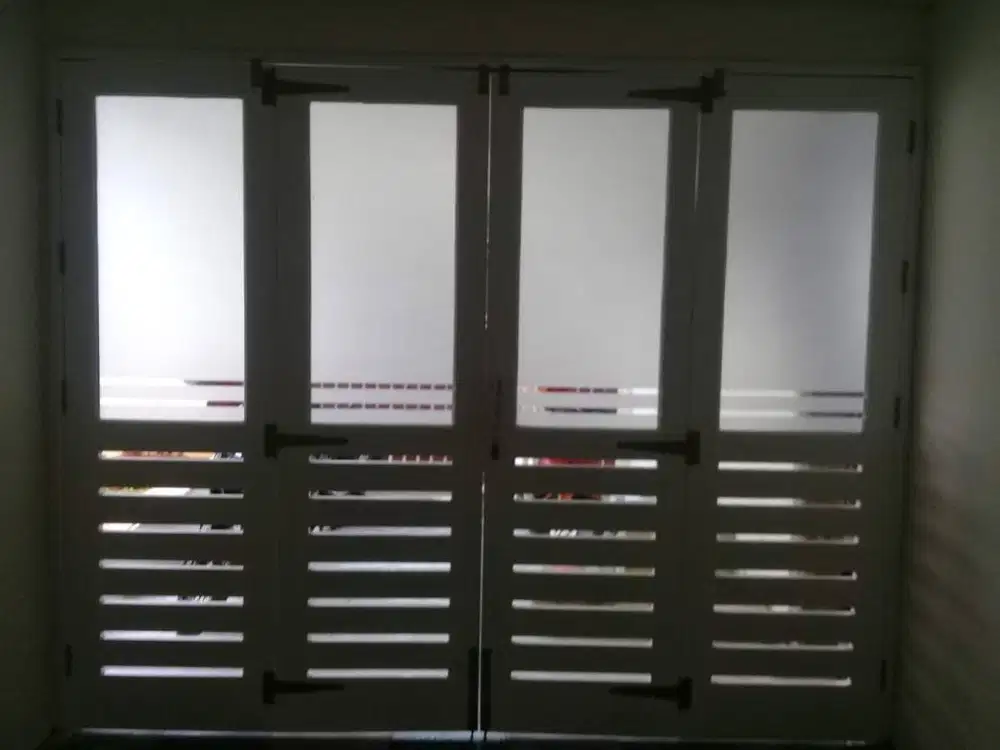 Jasa Pasang Sticker Kaca Film