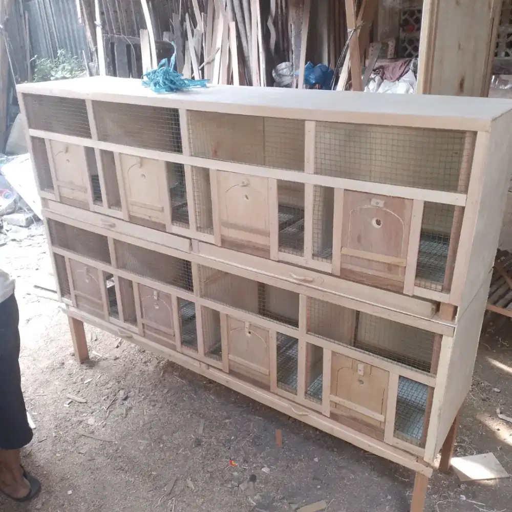 Kandang burung 8 pintu 40x40