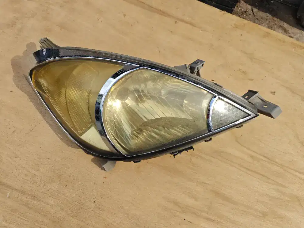 Lampu Innova 2004 SD 2012 original copotan