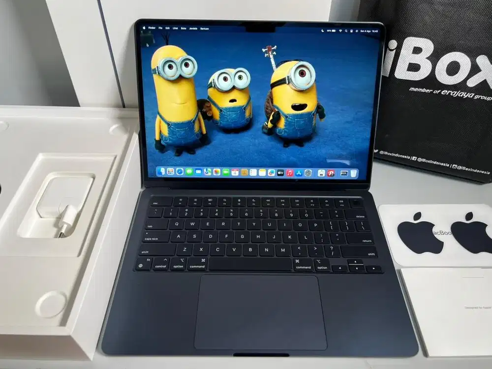MacBook Air 13 M2 2022 Pemakaian 1 Bln
