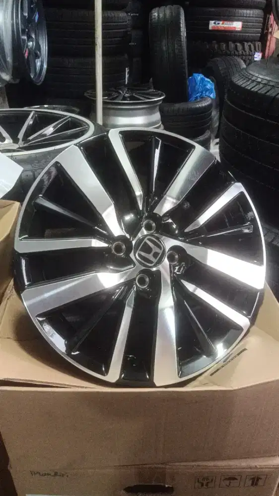 City back R 16 hole, 4 pcd 100