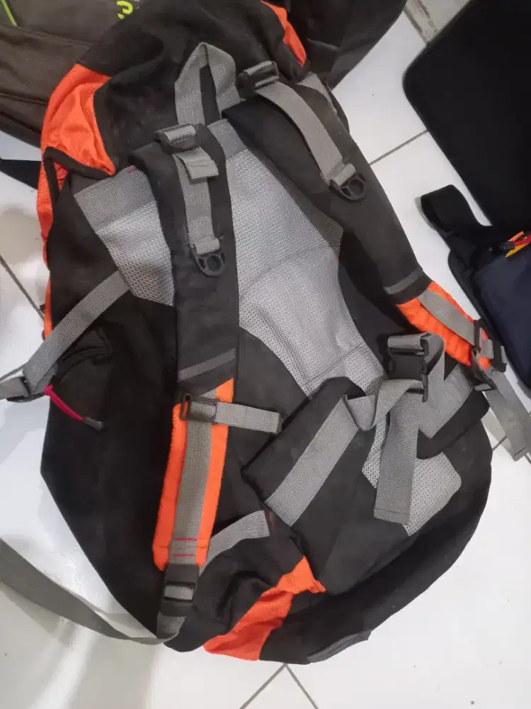 Ransel naik gunung dan tour masih bagu