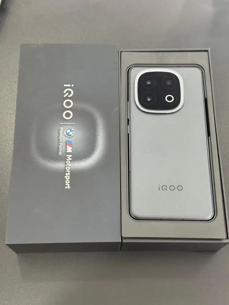 Iqoo 13 Alpha 16/512Gb