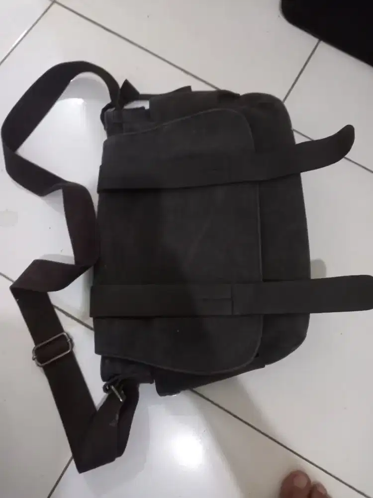 Tas kanvas pria masih bagus