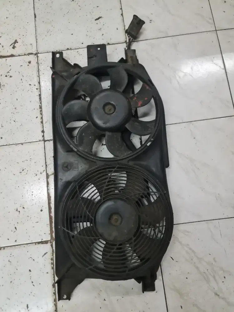 Kipas fen electrical fan mercy mercedes w140 sclass
