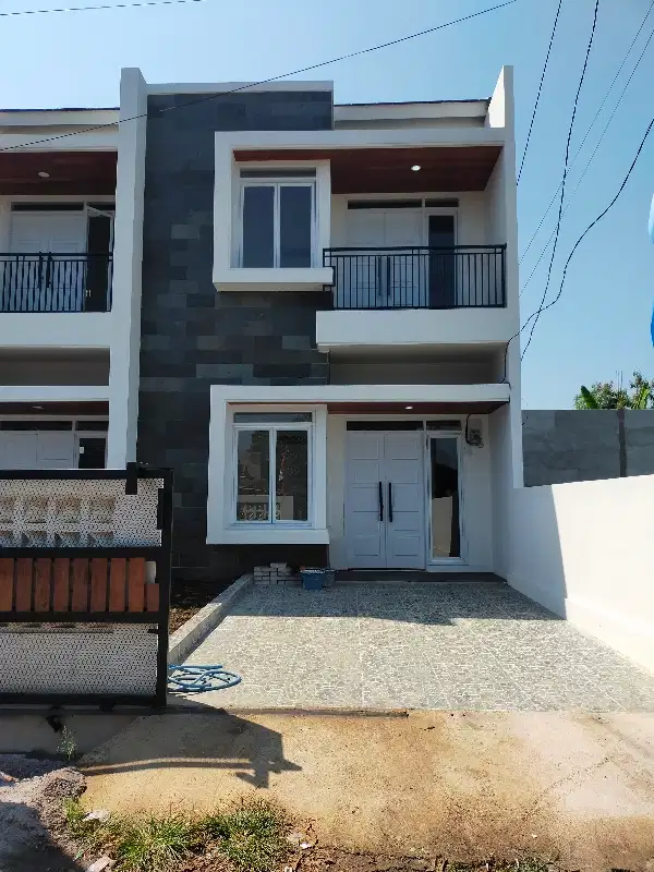 Rumah Baru 2 Lantai Cibiru Hilir 600 jutaan bisa KPR  DP 10 %