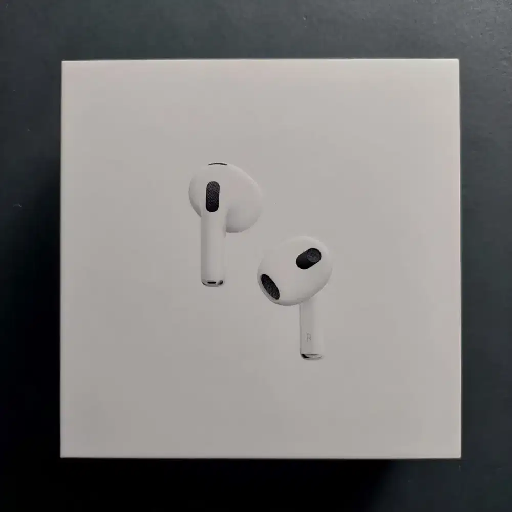 AIRPODS GEN 3 WITH MAGSAFE CHARGING CASE GARANSI RESMI