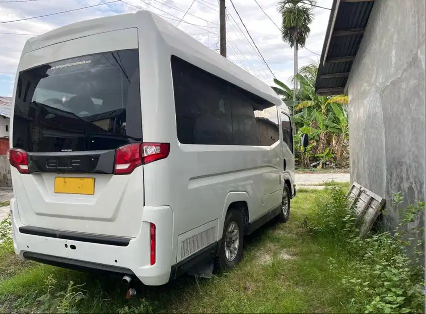 Dijual ELF mikrobus mulus terawat