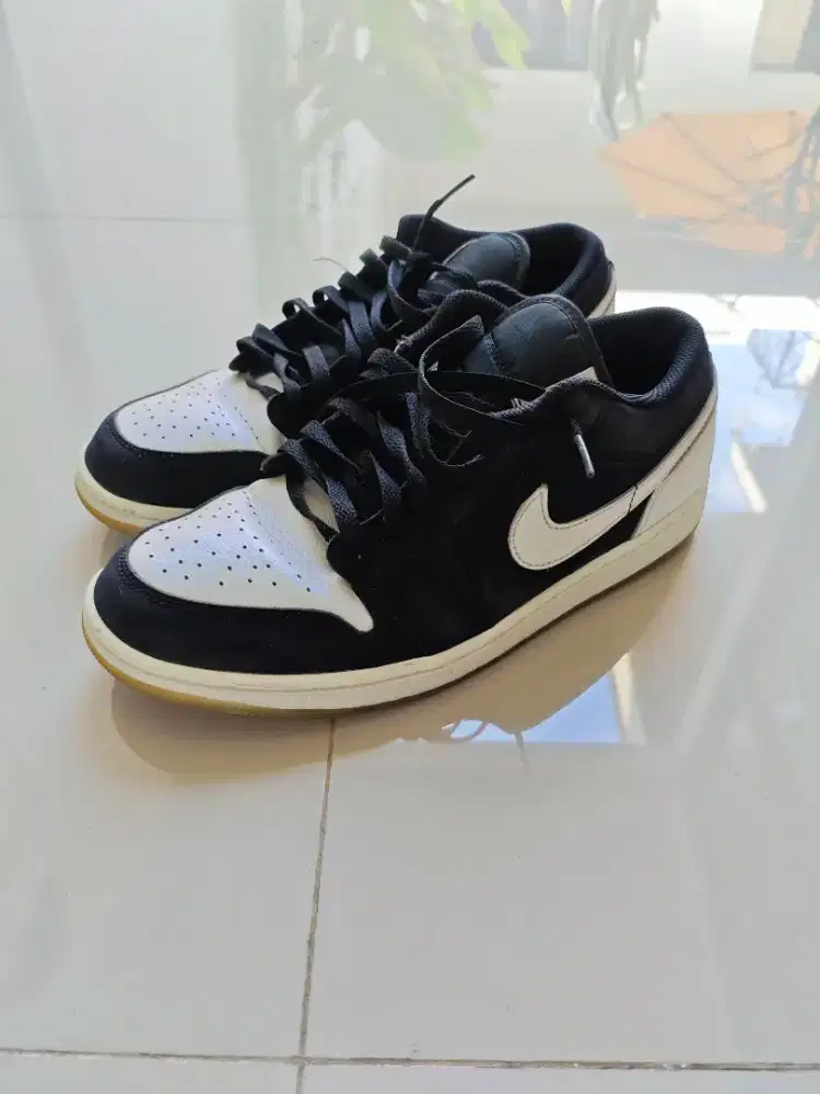 Sepatu Jordan Low