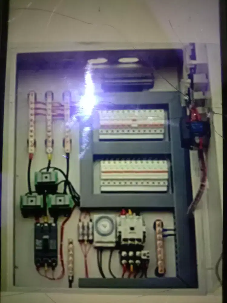 Jasa Tukang listrik Panggilan