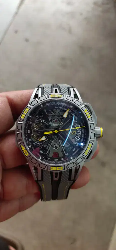 (Pasaran Hrg 90jt) RGR DUBU1S EXC4L18UR SP1D3R HUR4C4N Aut0 Grd Sw1ss