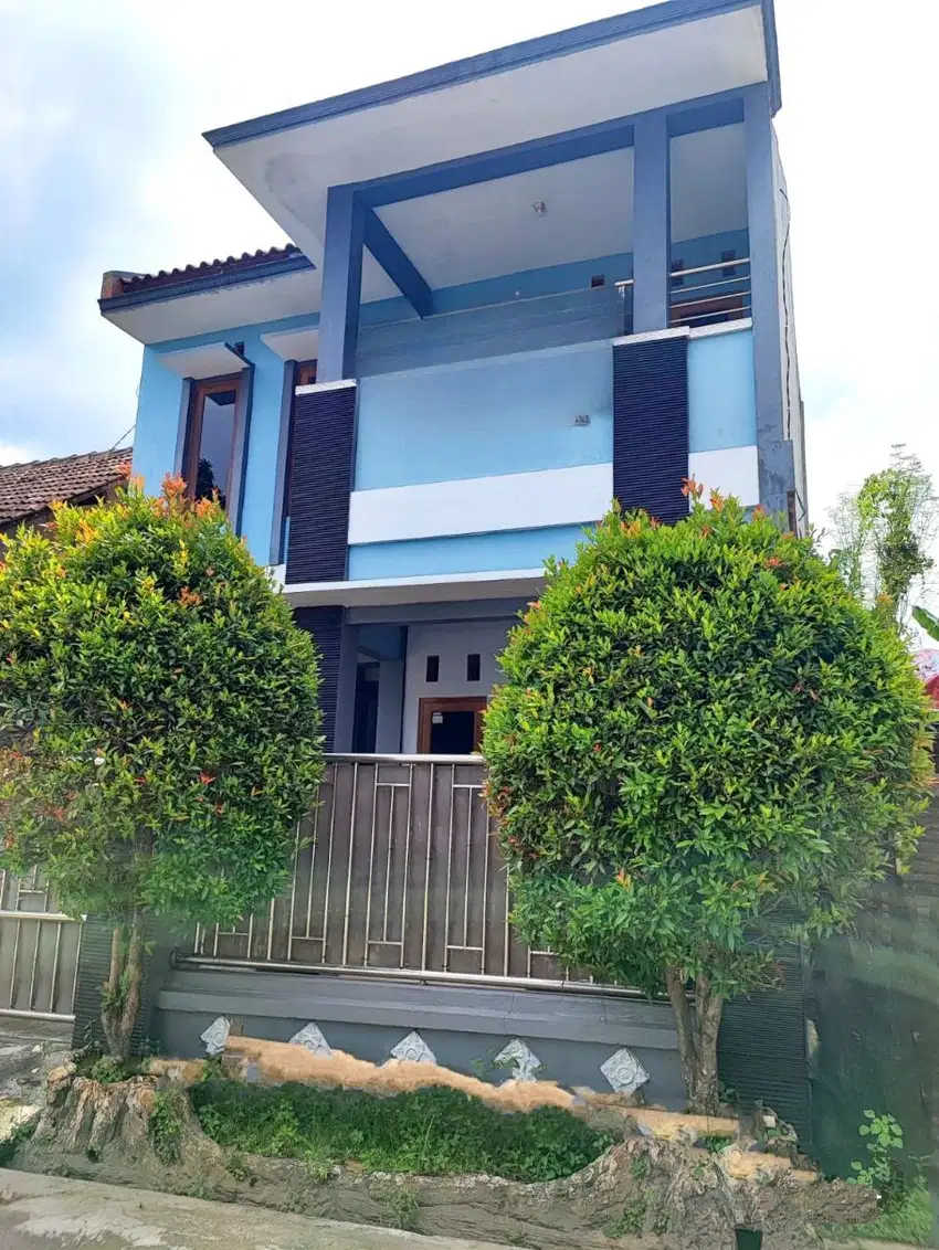 Rumah Kos Baru 2 Lantai Dekat Kampus Tohudan Colomadu