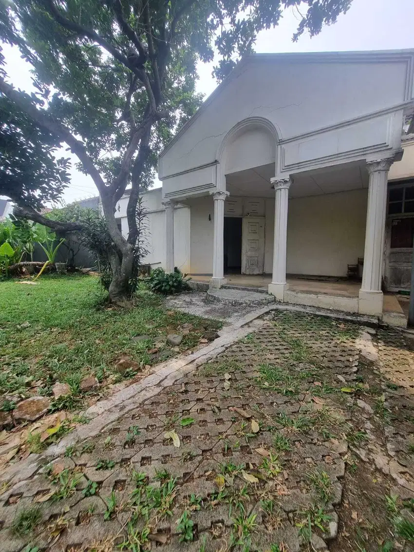 Rumah Tua Hitung Tanah Dekat Mall di Jl Jambu Blok A Cinere