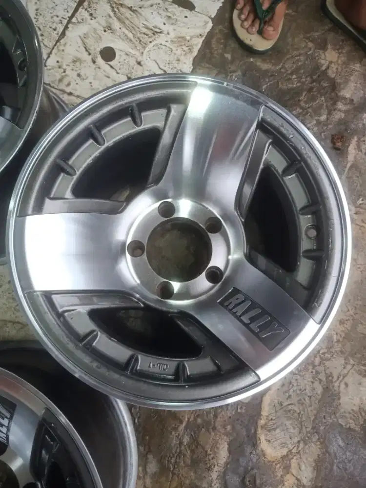 Really 15x10in et-50 hole 5 pcd 139.7