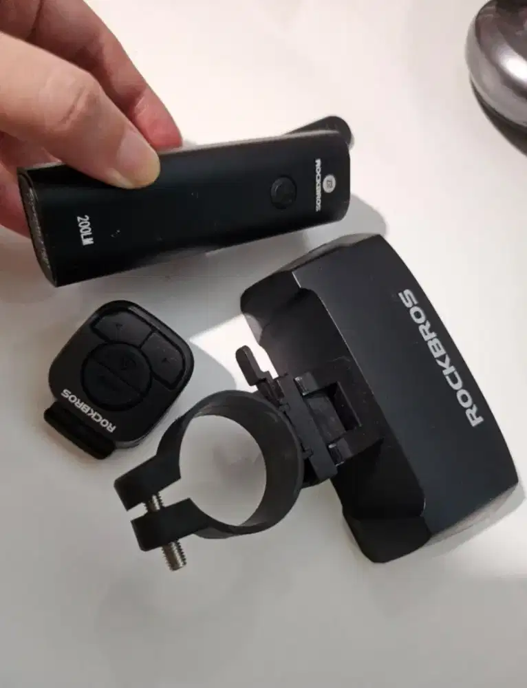 Rockbross lampu depan dan blkg