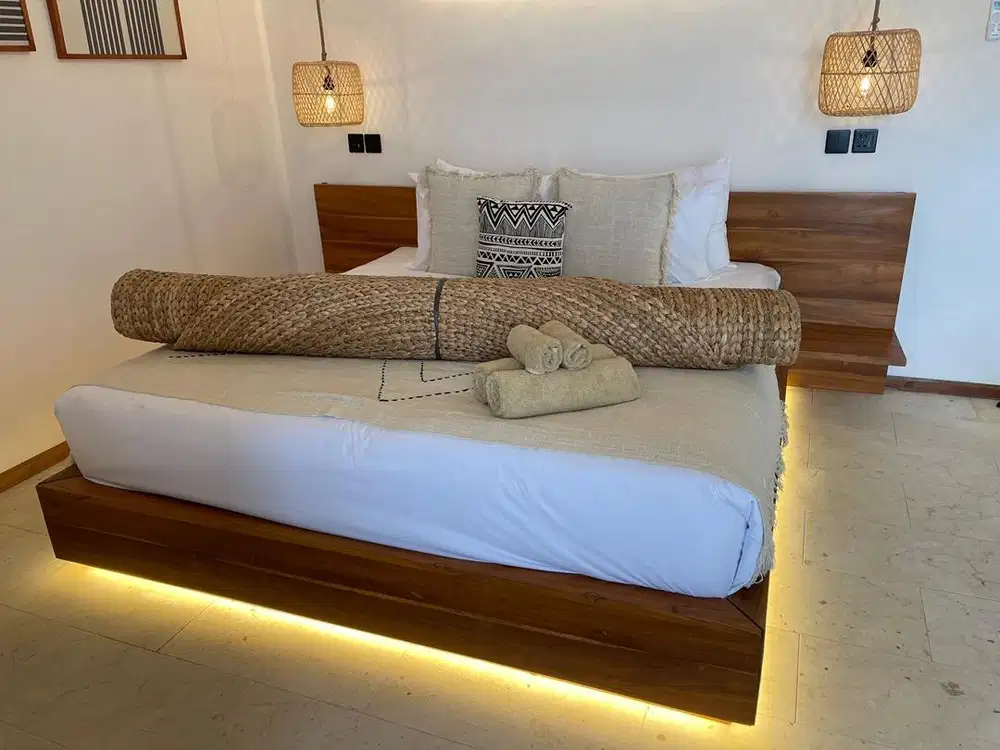 Custome Bed teakwood