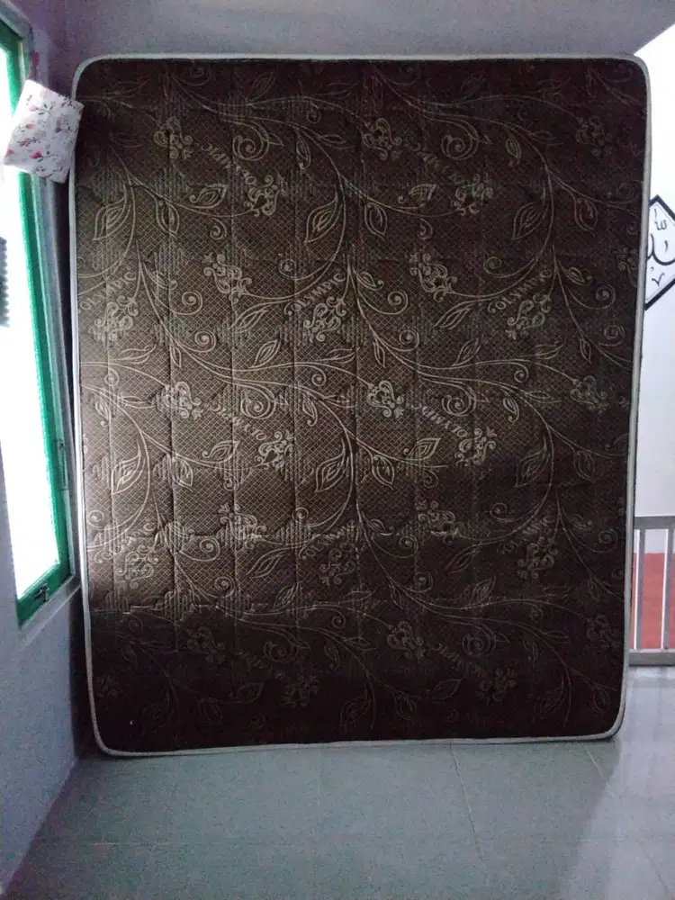 Kasur bekas Ukuran 180x200