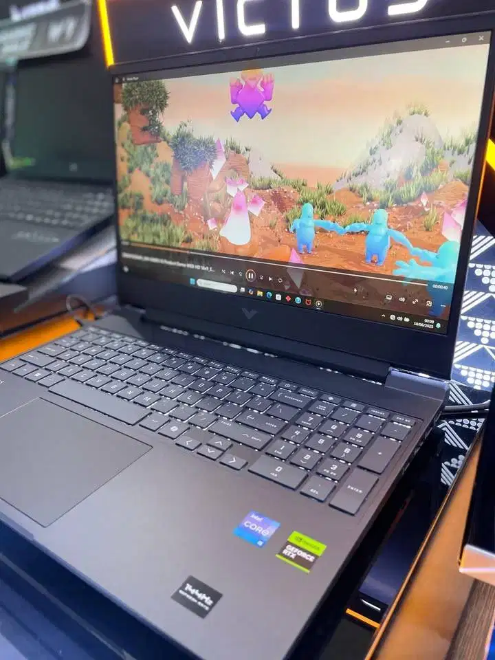 HP Victus GAMING 15 FA2716TX Core i5 13420H 16 GB RAM SSD 512 GB