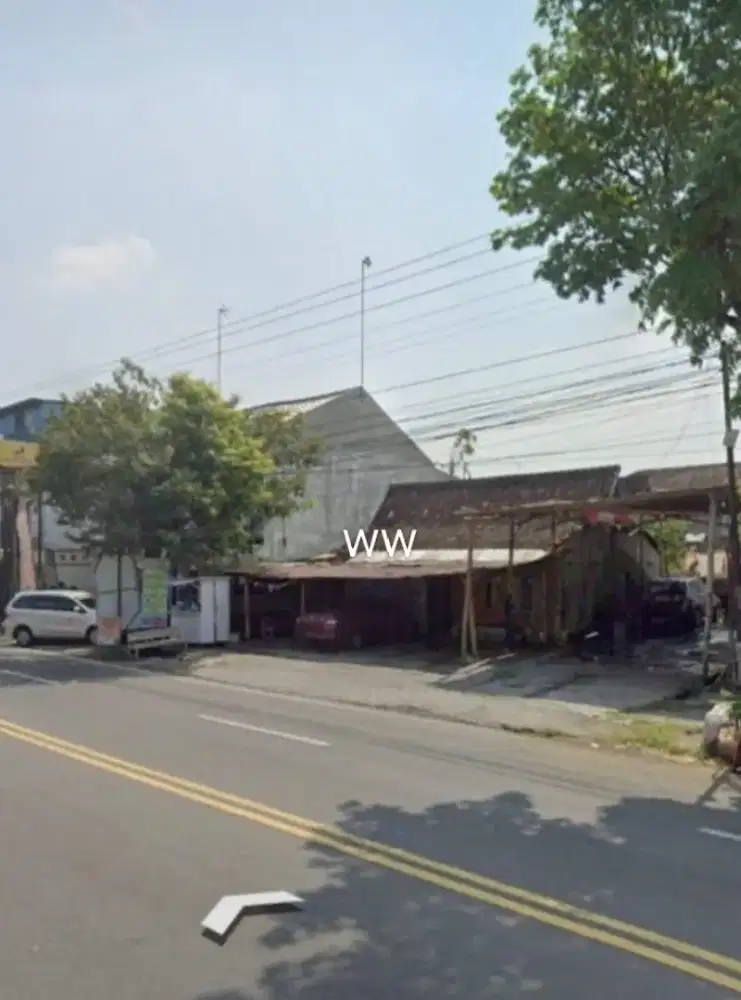 Jual tanah pinggir jln Adi Sucipto colomadu lt 881m hrg 15jt/MTR nego