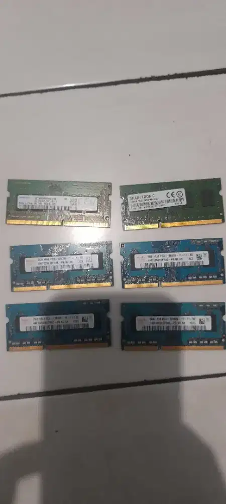 6 buah ram laptop