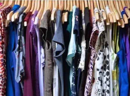 Baju Atasan Wanita Thrifting