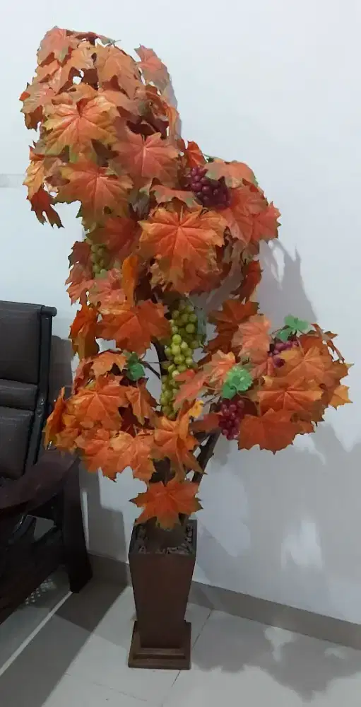Pohon Anggur Hias Plastik