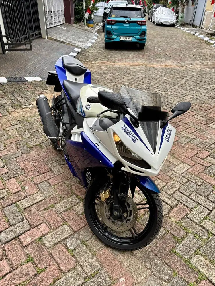 YAMAHA R15 V2 2014