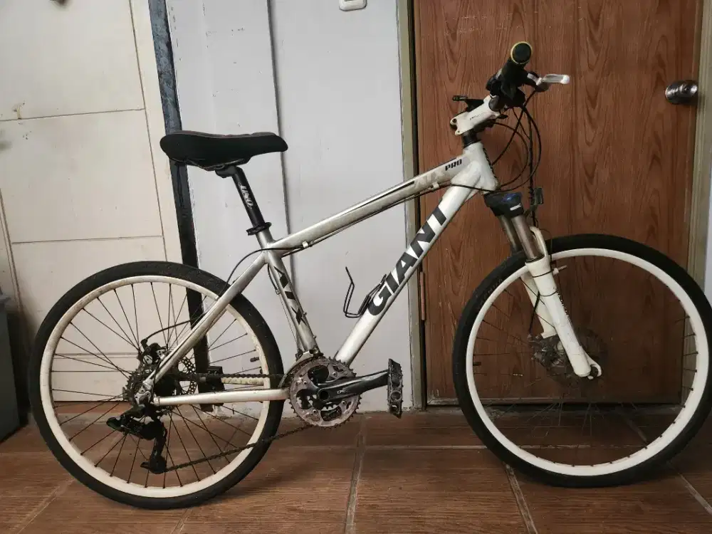 Sepeda gunung GIANT