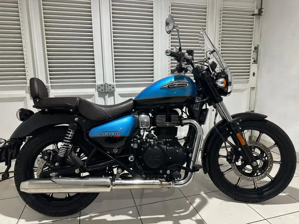 Royal Enfield Meteor 350 Supernova 2022