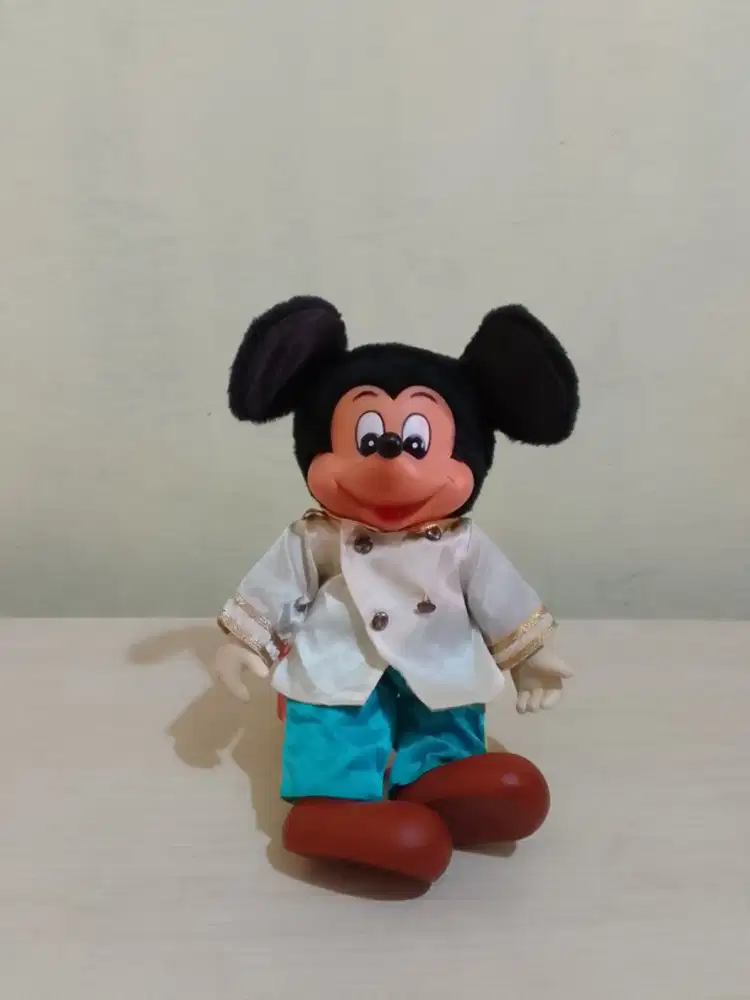 RARE Plush toy boneka vintage mickey mouse 80an
